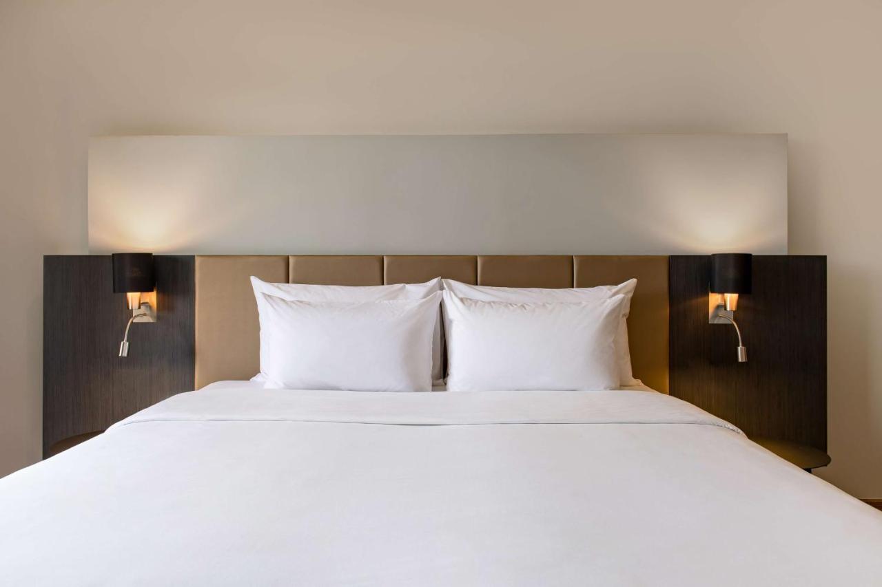 Radisson Hotel Tamboho Waterfront Antananarivo Eksteriør billede