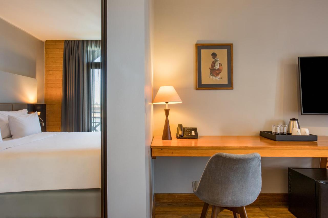Radisson Hotel Tamboho Waterfront Antananarivo Eksteriør billede