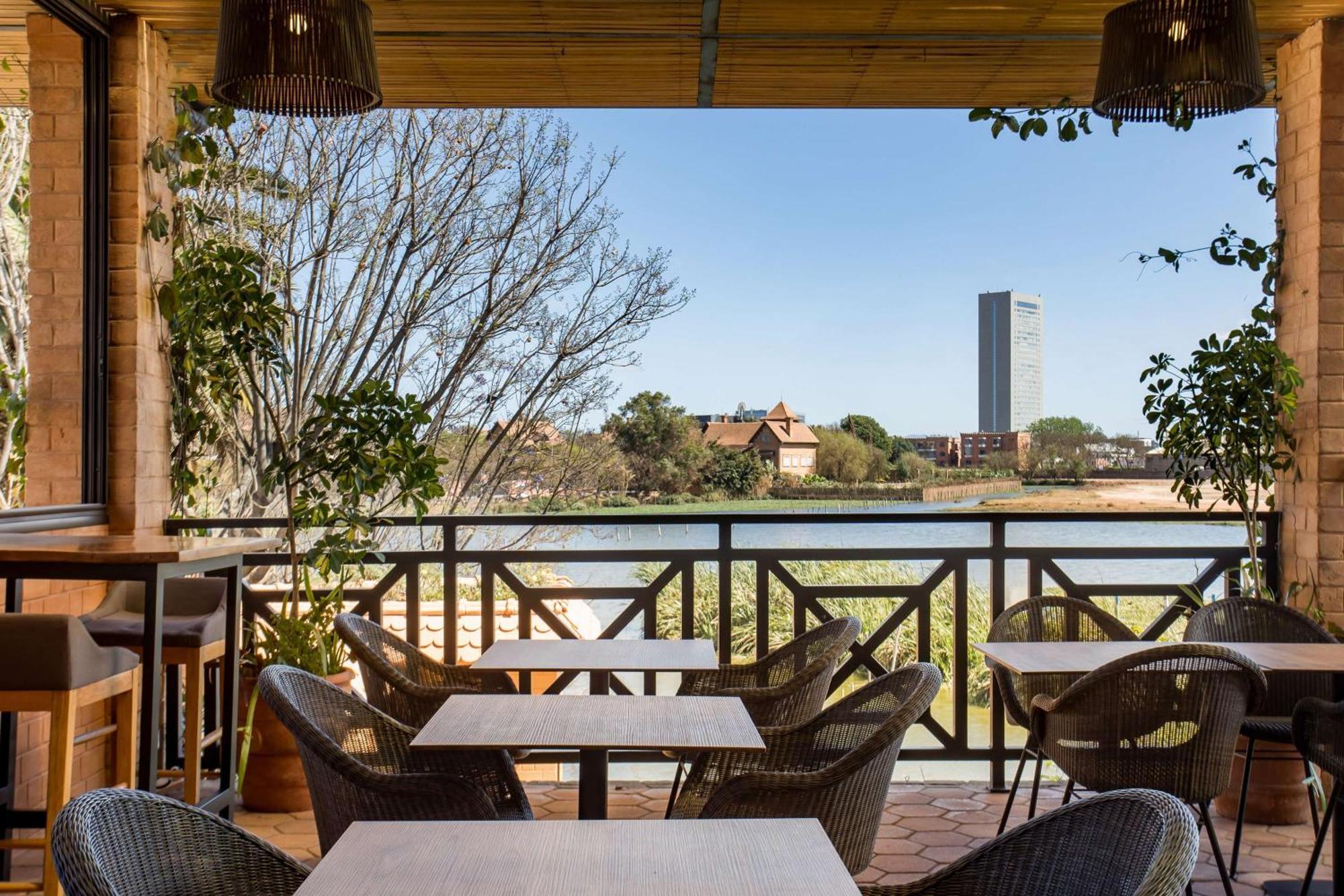 Radisson Hotel Tamboho Waterfront Antananarivo Eksteriør billede